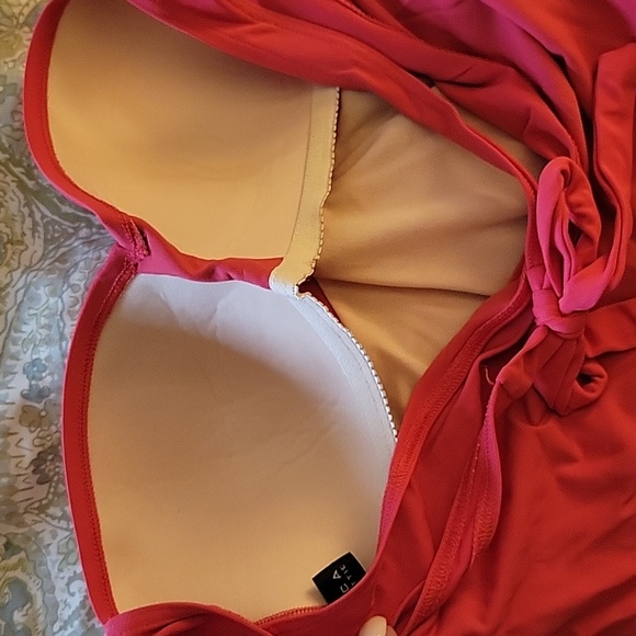 HALTER ROUCHED FRONT SWIM TOP - Picture 6 of 8